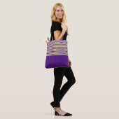 Lila Streifen Tasche (Am Model)