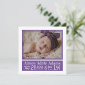 Lila Stripes Baby Foto Geburtsstunde Ankündigung (Stehend Vorderseite)