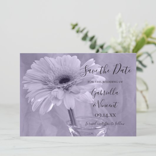 Lila, stumpfe Daisy Wedding Save the Date (Stehend Vorderseite)