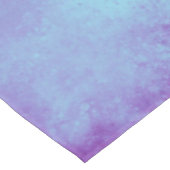 lila Sturmwolke Tischdecke (Schrägansicht)