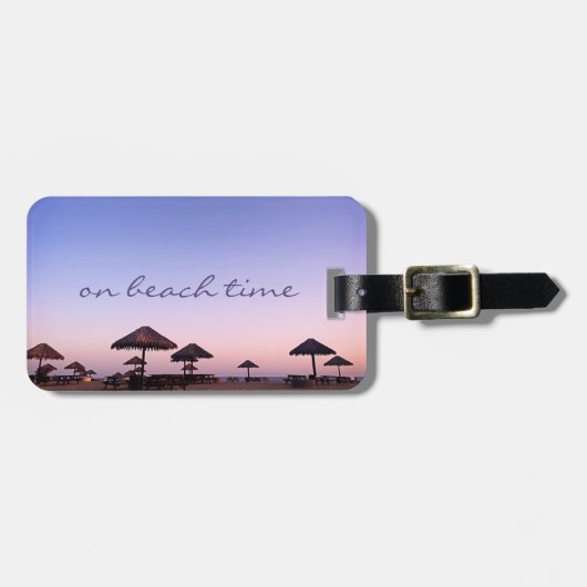 Lila Sunset Coast Foto On Beach Time Script Gepäckanhänger (Vorderseite horizontal)