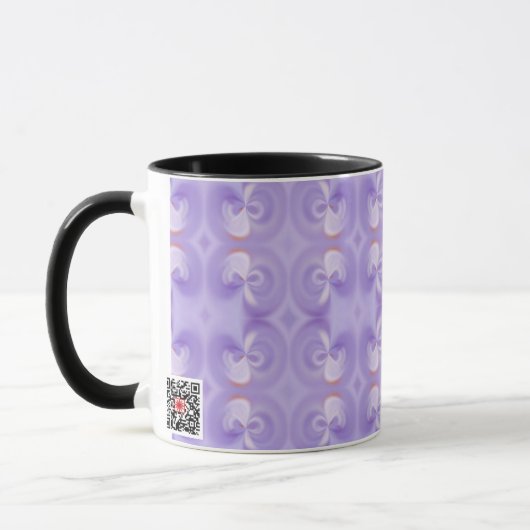 Lila Tasse (Links)