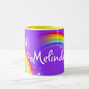 Lila Tasse des Mädchenregenbogen-individuellen