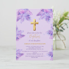 Lila Taufe des Lilac Floral Gold Cross Girl Einladung