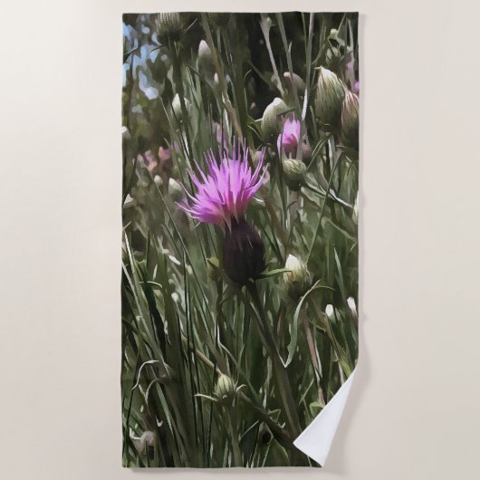 Lila Thistle Wildblume Realistische Kunst Strandtuch (Vorderseite)