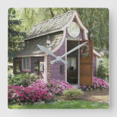 Lila Tiny House Uhr (Vorderseite)