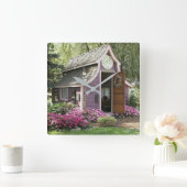 Lila Tiny House Uhr (Zuhause)