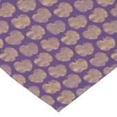 Lila Tischläufer mit goldenem Apple-Muster (Ecke)