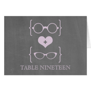 Lila Tischnummer Geeky Glasses Chalkboard