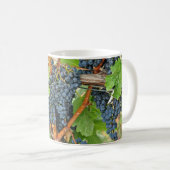 Lila Trauben Kaffeetasse (VorderseiteRechts)