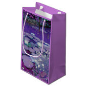Lila Traumsee Kleine Geschenktüte (Rückseite Schrägansicht)
