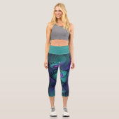 Lila trifft Türkis Modernes abstraktes Fraktal Kun Capri Leggings (Vorderseite)