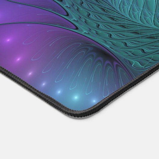 Lila trifft Türkis Modernes abstraktes Fraktal Kun Schreibtischunterlage (Ecke)