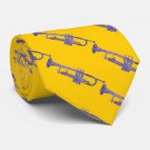 Lila Trompete-Ketten auf Gold Krawatte (Gerollt)