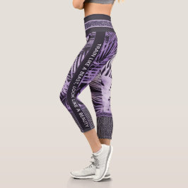 Lila tropische Blätter Glitzer & quote stilvoll Capri Leggings