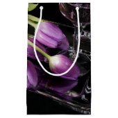 Lila Tulpen und Wein Kleine Geschenktüte (Vorderseite)