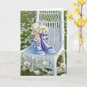 lila Turnschuhe mit einem feinen Bouquet Karte (Gelbe Blume)