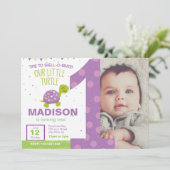 Lila Turtle First Birthday Party Einladung (Stehend Vorderseite)