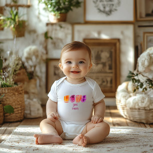 Lila-Typografie liebt dich Mama Baby Strampler