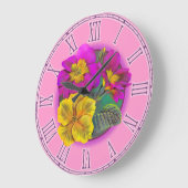 Lila u. gelbe feine botanische Wanduhr des Primula (Winkel)