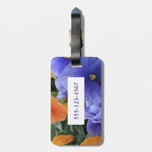 Lila u. orange Stiefmütterchen mit grünem Gepäckanhänger (Rückseite vertikal)