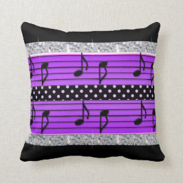 Lila u. schwarze Polka-Punkt-Diamanten u. Kissen