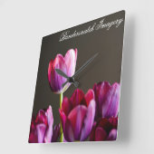 Lila Uhr am Tulip Square (Winkel)