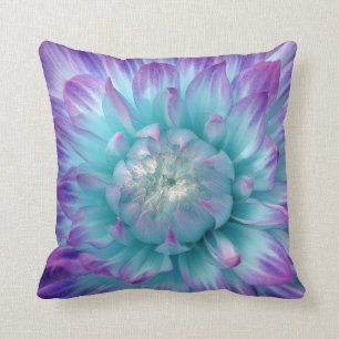 Lila und Aqua Colored Dahlia Kissen