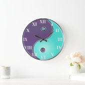 Lila und Aqua Yin-Yang Uhr (Zuhause)