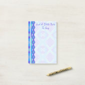 Lila und Aquafarbene Diamanten Post-it Klebezettel (Auf Schreibtisch)