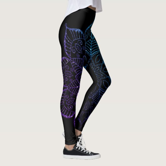 Lila und Aquamarine Ombre Imitate Glitzer Mandala  Leggings (Rechts)