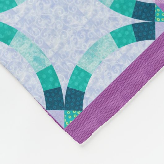 Lila und Aquamarines Hochzeitsring-Design Fleecedecke (Ecke)