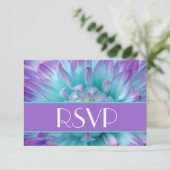Lila und blaue Dahlia Petals UAWG Wedding RSVP Karte (Stehend Vorderseite)