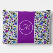 Lila und blaue florale Monogramm Zubehörtasche (Vorderseite)