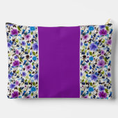 Lila und blaue florale Monogramm Zubehörtasche (Rückseite)