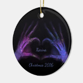 Lila und blaues Röntgenstrahl-Fingerformherz Keramik Ornament (Links)