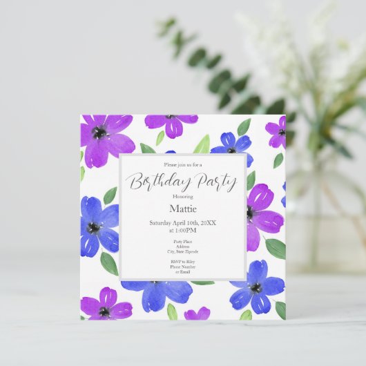 Lila und blaues Wasserfarbenflormotiv Einladung (Stehend Vorderseite)