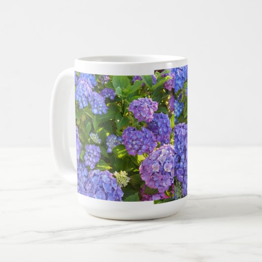 Lila und Blue Hydrangeas Kaffeetasse (Vorderseite Links)