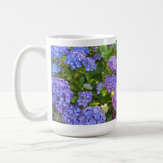 Lila und Blue Hydrangeas Kaffeetasse (Links)