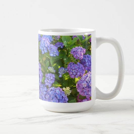 Lila und Blue Hydrangeas Kaffeetasse (Rechts)