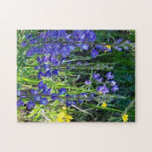 Lila und gelbe alpine Blume Puzzle (Horizontal)