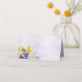 Lila und gelbe Blüten Moderne Hochzeit geklappt Platzkarte (Rückseite)