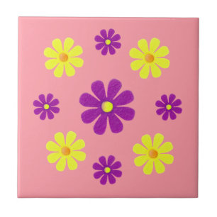 Lila und gelbe Frühlingsblumen für die Küche Fliese