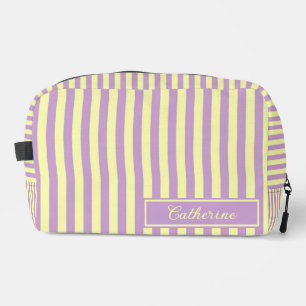 Lila und gelbe Streifen Abstract Retro Hübsch Waschbeutel