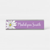 Lila und gelber weißlicher Daisy-Text Schreibtischnamensplakette (Vorderseite )