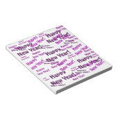 lila und glücklicher Neujahrstext Notizblock (angewinkelt)