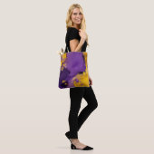 Lila und Gold Abstrakt Tasche (Am Model)