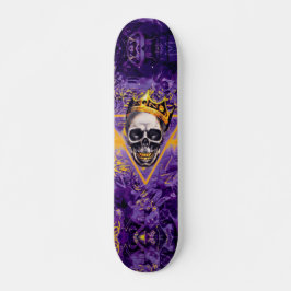 Lila und Gold Graffiti Skull King Skateboard