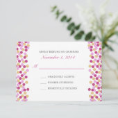 Lila und Gold Polka Dot Wedding Response Card RSVP Karte (Stehend Vorderseite)