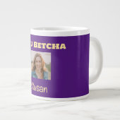 Lila und Gold Sie Betcha Custom Foto Jumbo-Tasse (Vorderseite Rechts)